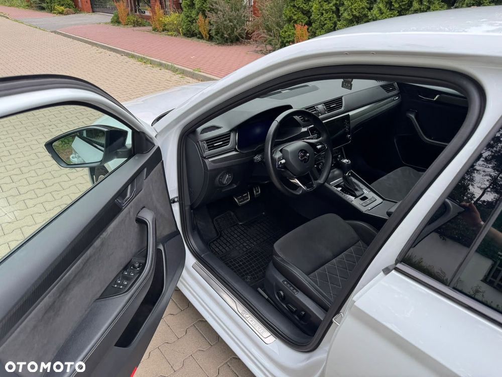 Skoda Superb 2.0 TSI 4x4 Sportline DSG - 16