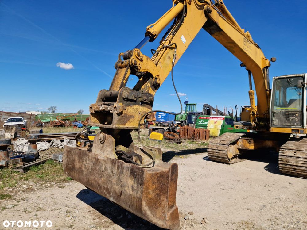 Liebherr R902HDS - 11