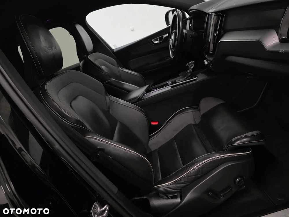 Volvo XC 60 D4 Geartronic RDesign - 17
