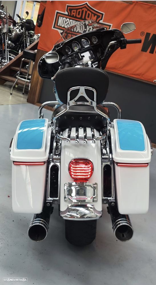 Harley-Davidson FLHRCI Ultra Glide / Street Pack - 3