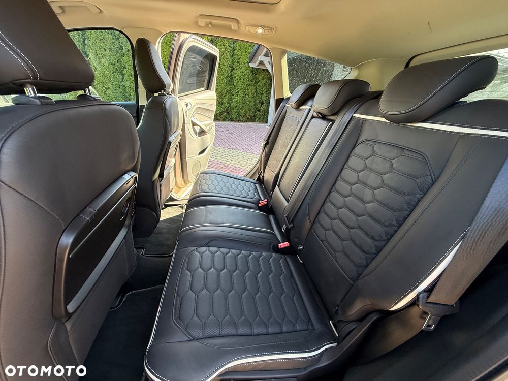 Ford Kuga 1.5 EcoBoost 4x4 Vignale - 20
