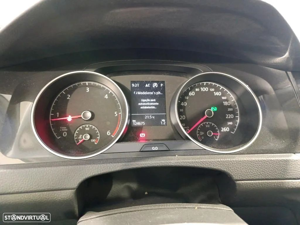 VW Golf Variant 1.6 TDi Confortline DSG - 4