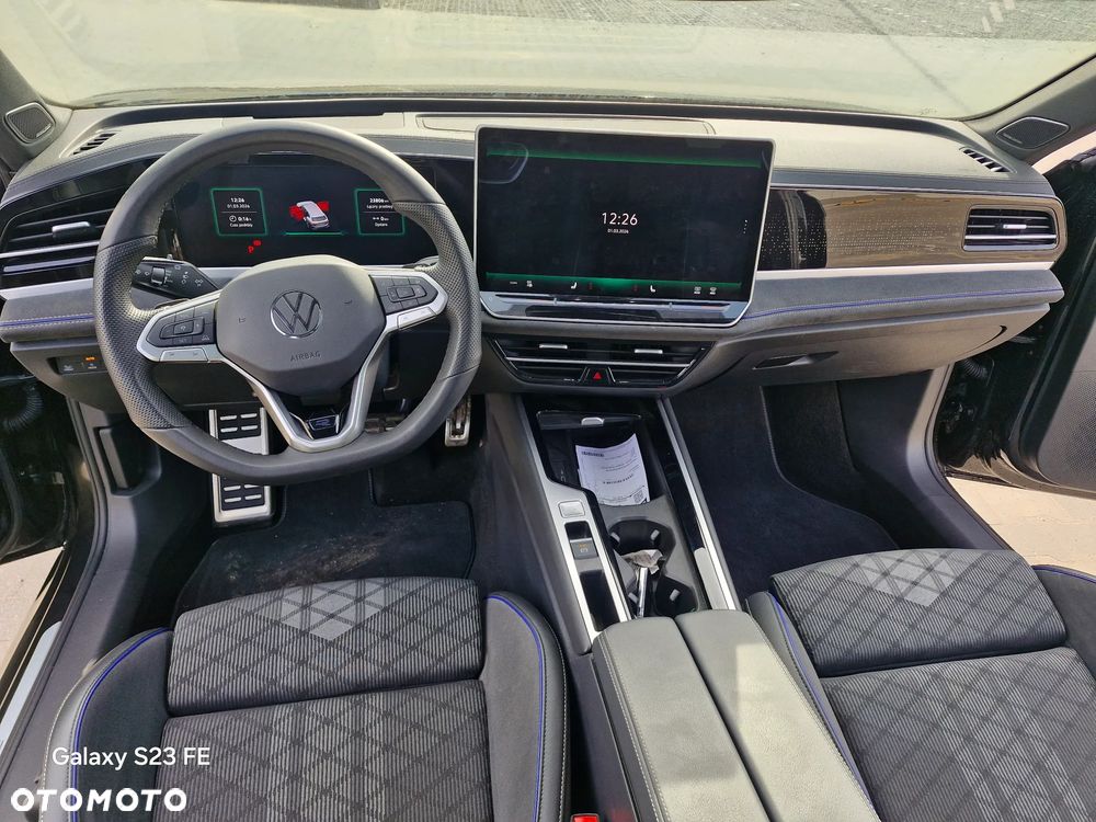 Volkswagen Passat - 31