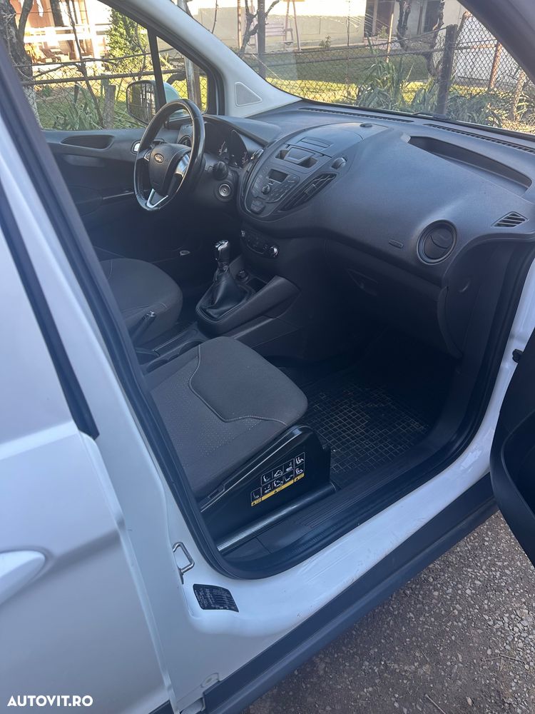 Ford Transit Courier - 5