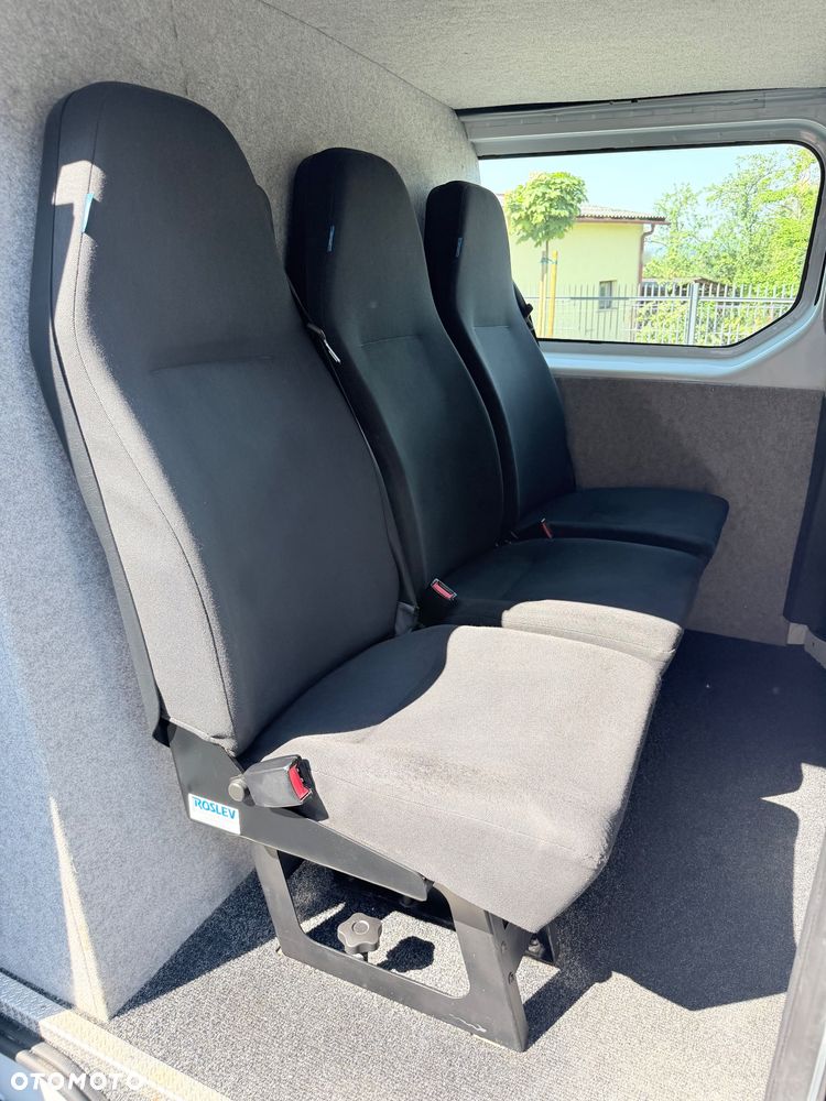 Renault Trafic - 18