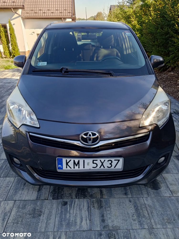 Toyota Verso - 3