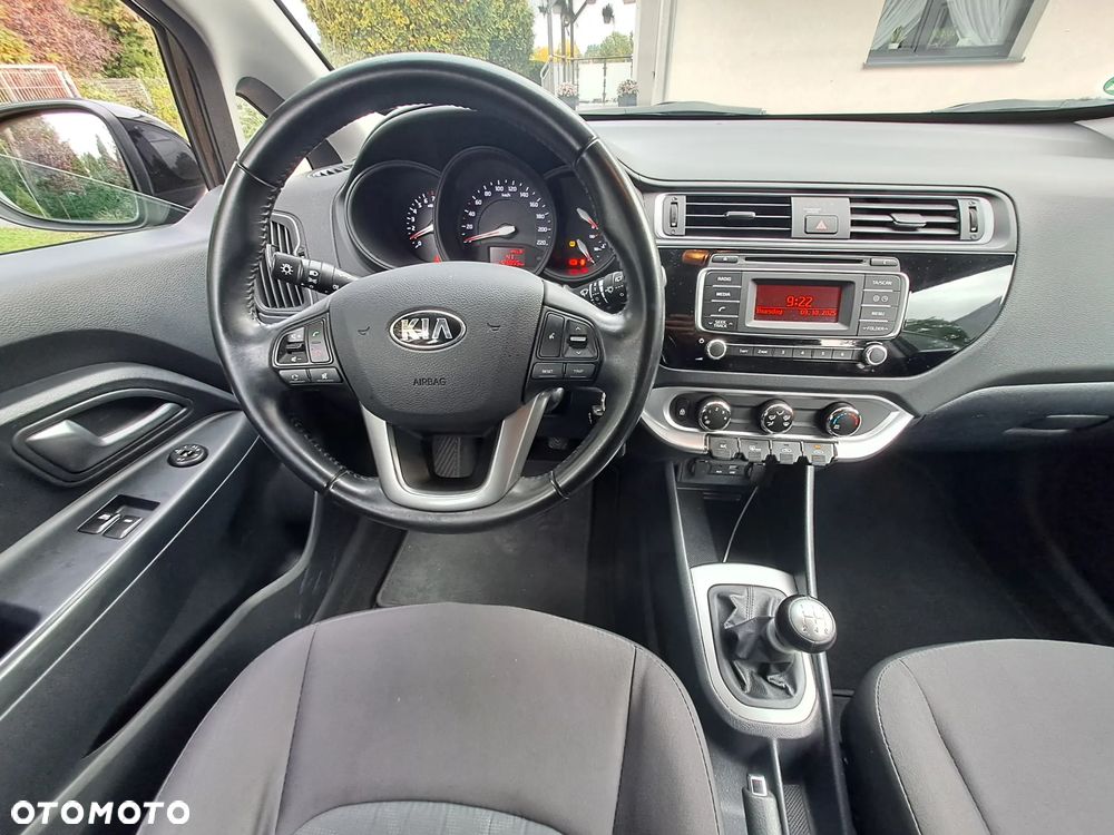 Kia Rio - 9
