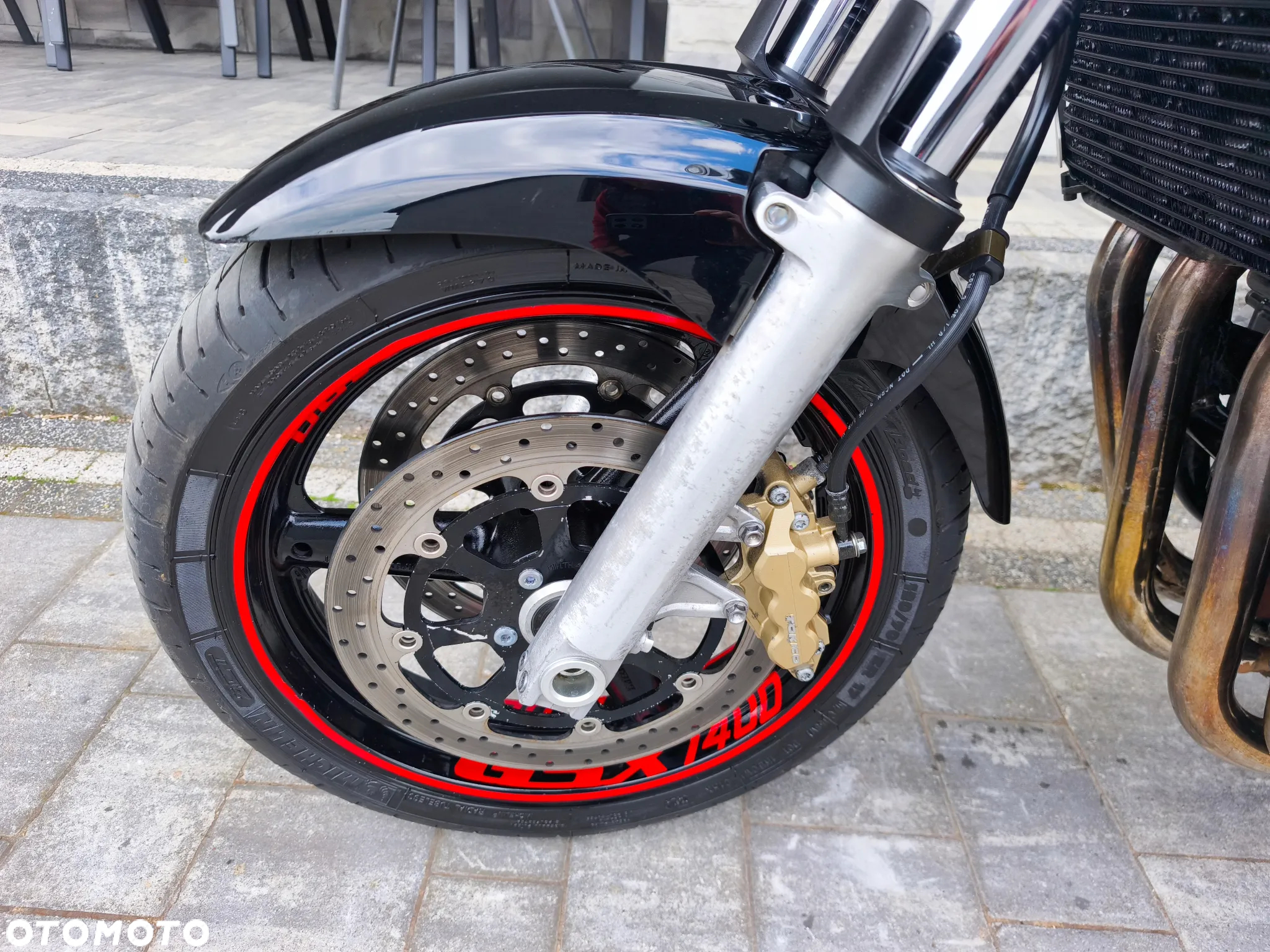 Suzuki GSX - 24
