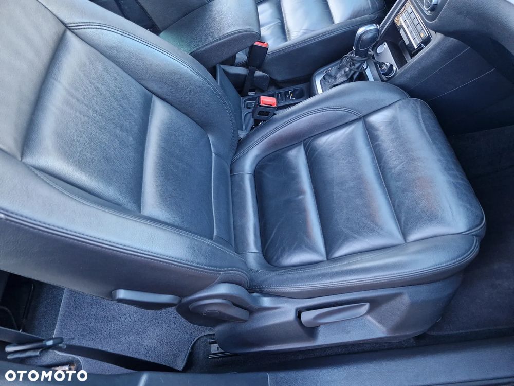 Volkswagen Sharan 2.0 TDI DSG BlueMotion Technology Highline - 17
