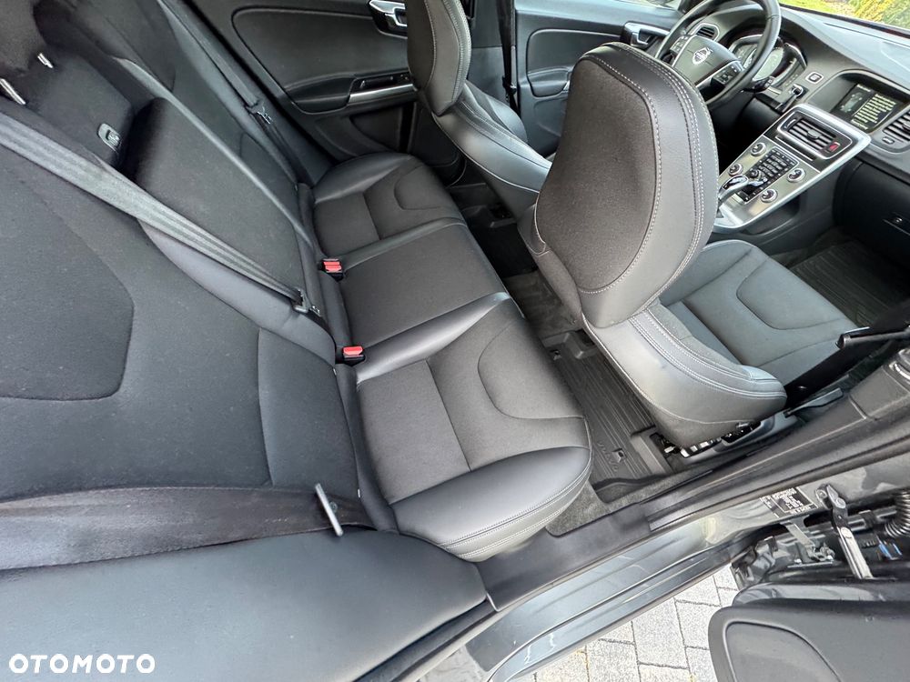 Volvo V60 D4 Drive-E Summum - 16