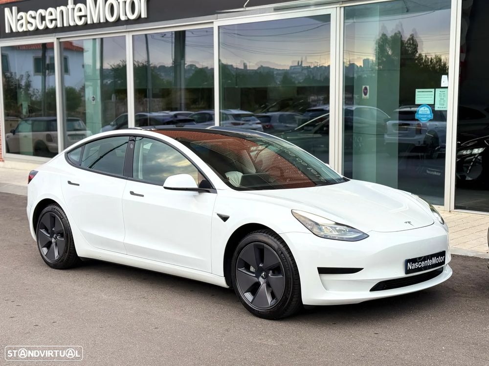 Tesla Model 3 Standard Range Plus RWD - 4