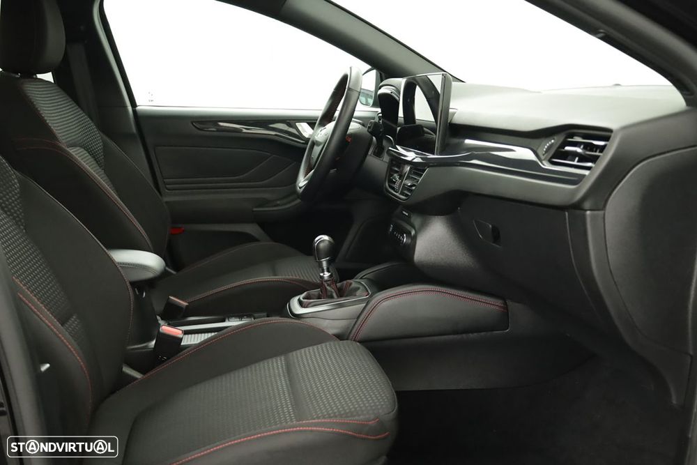 Ford Focus 1.0 EcoBoost MHEV ST-Line X - 20