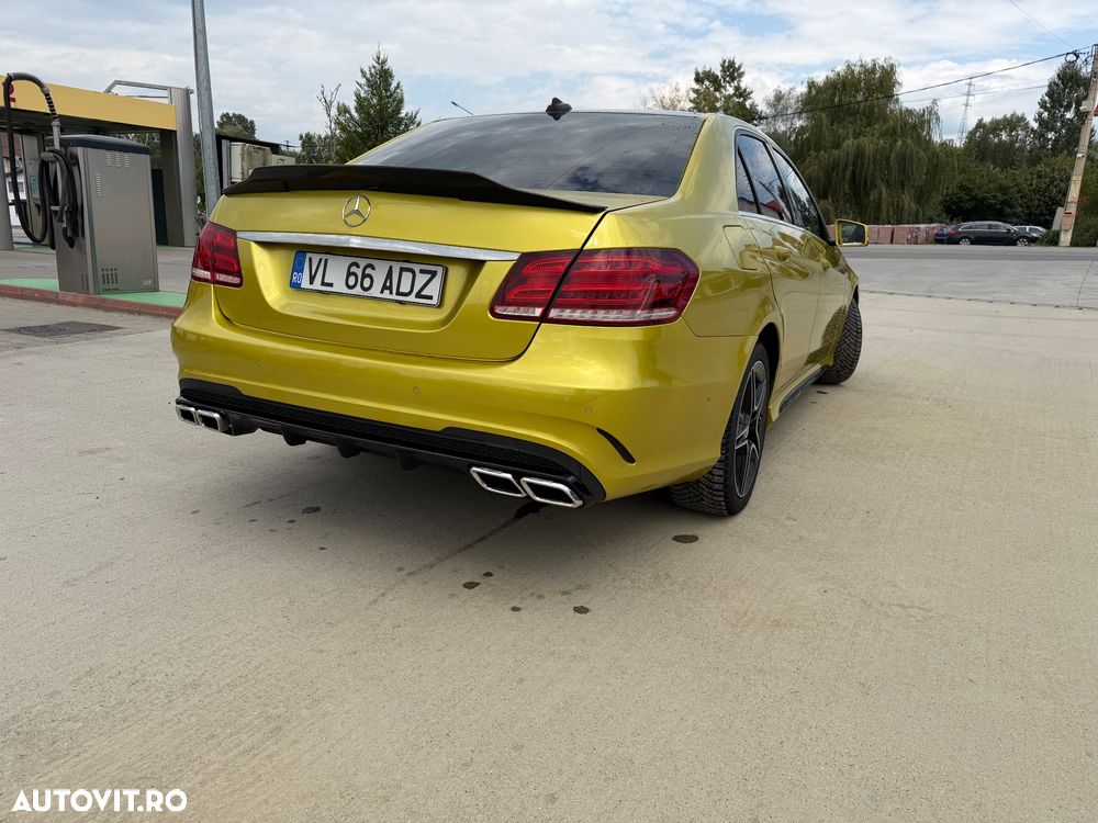 Mercedes-Benz E - 10
