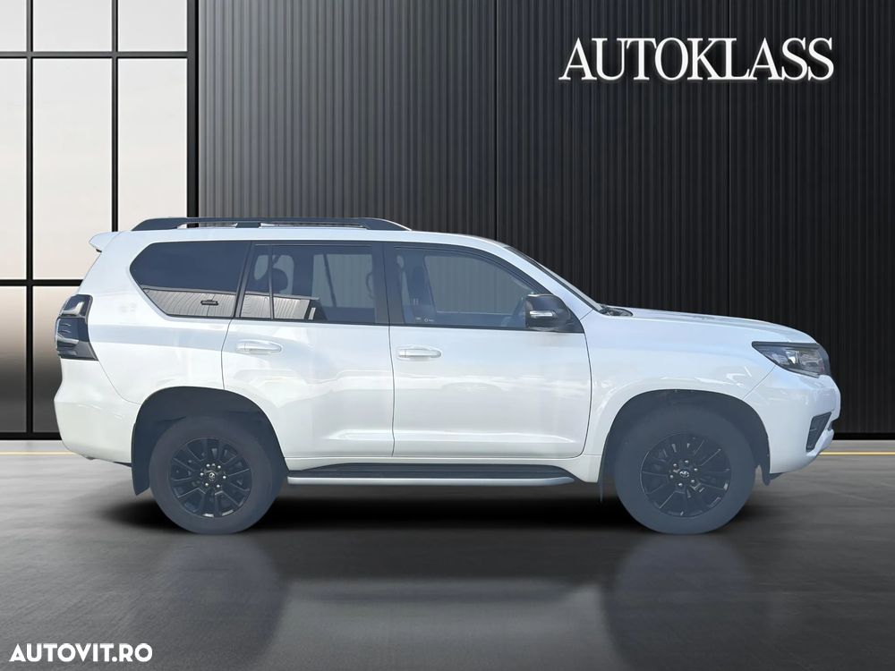 Toyota Land Cruiser - 7