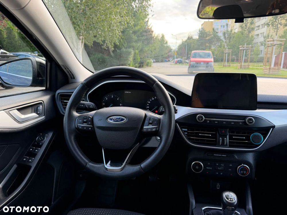 Ford Focus 2.0 EcoBlue Titanium Business - 11