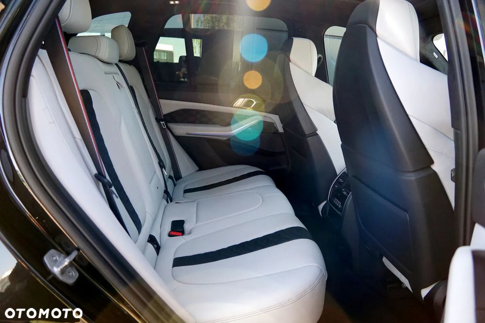 BMW X5 M Competition - 25