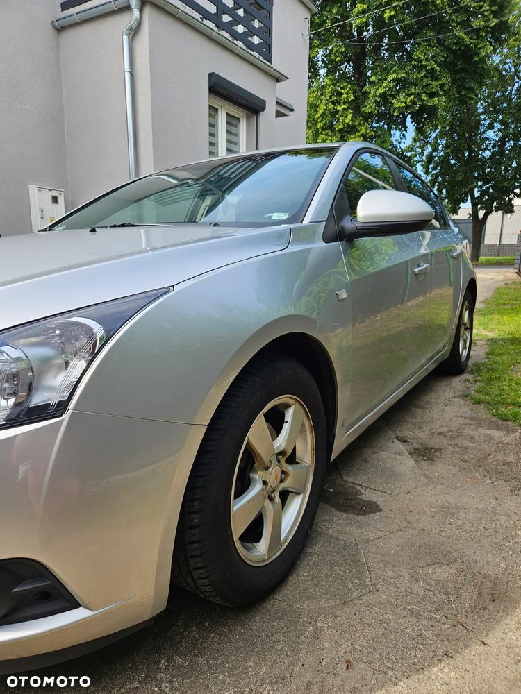 Chevrolet Cruze 1.8 LT+ - 3