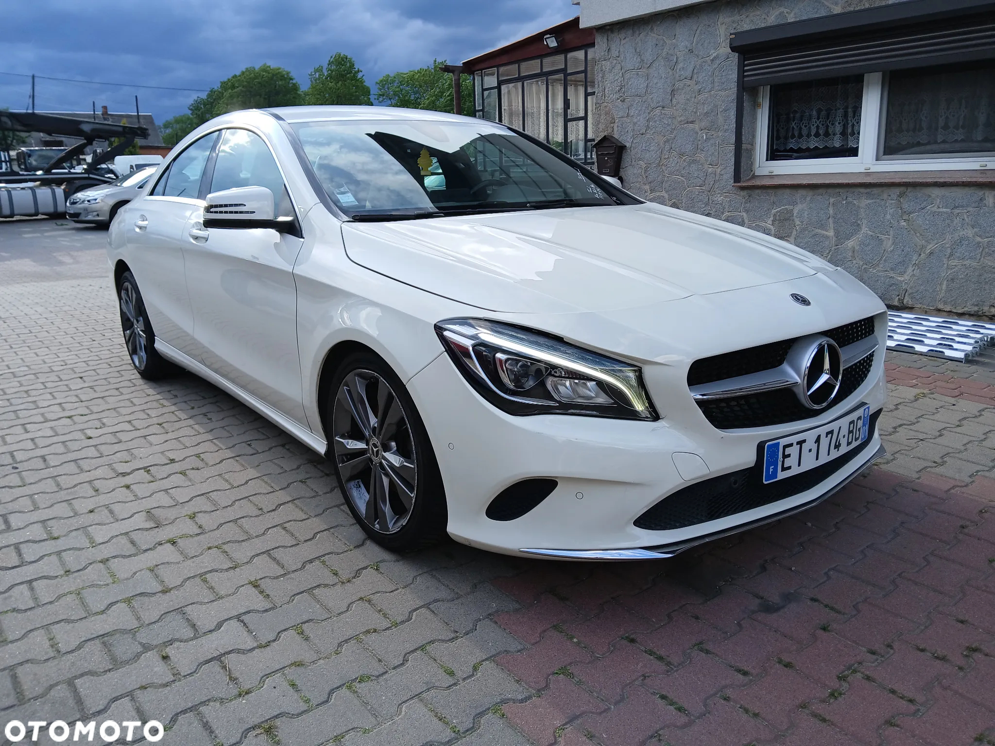 Mercedes-Benz CLA Shooting Brake 180 d Peak Edition - 6