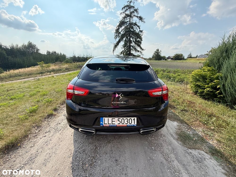 Citroën DS5 1.6 THP SoChic - 2