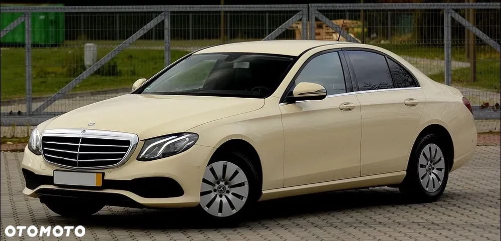 Mercedes-Benz Klasa E 200 d 9G-TRONIC - 14