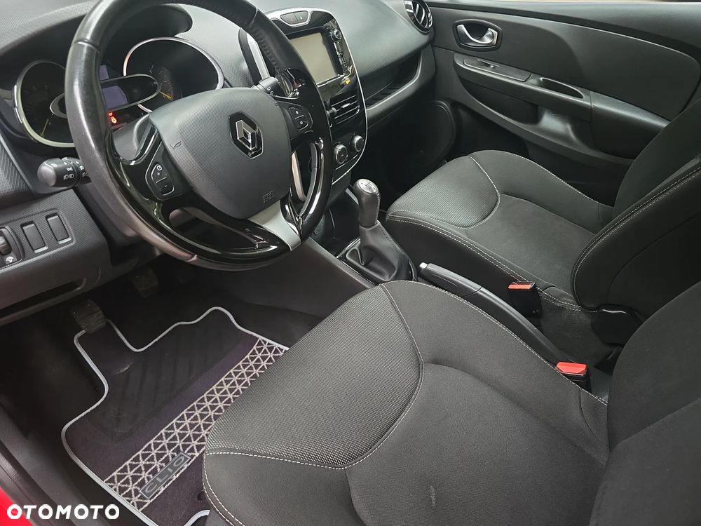 Renault Clio 1.2 16V Alize - 10