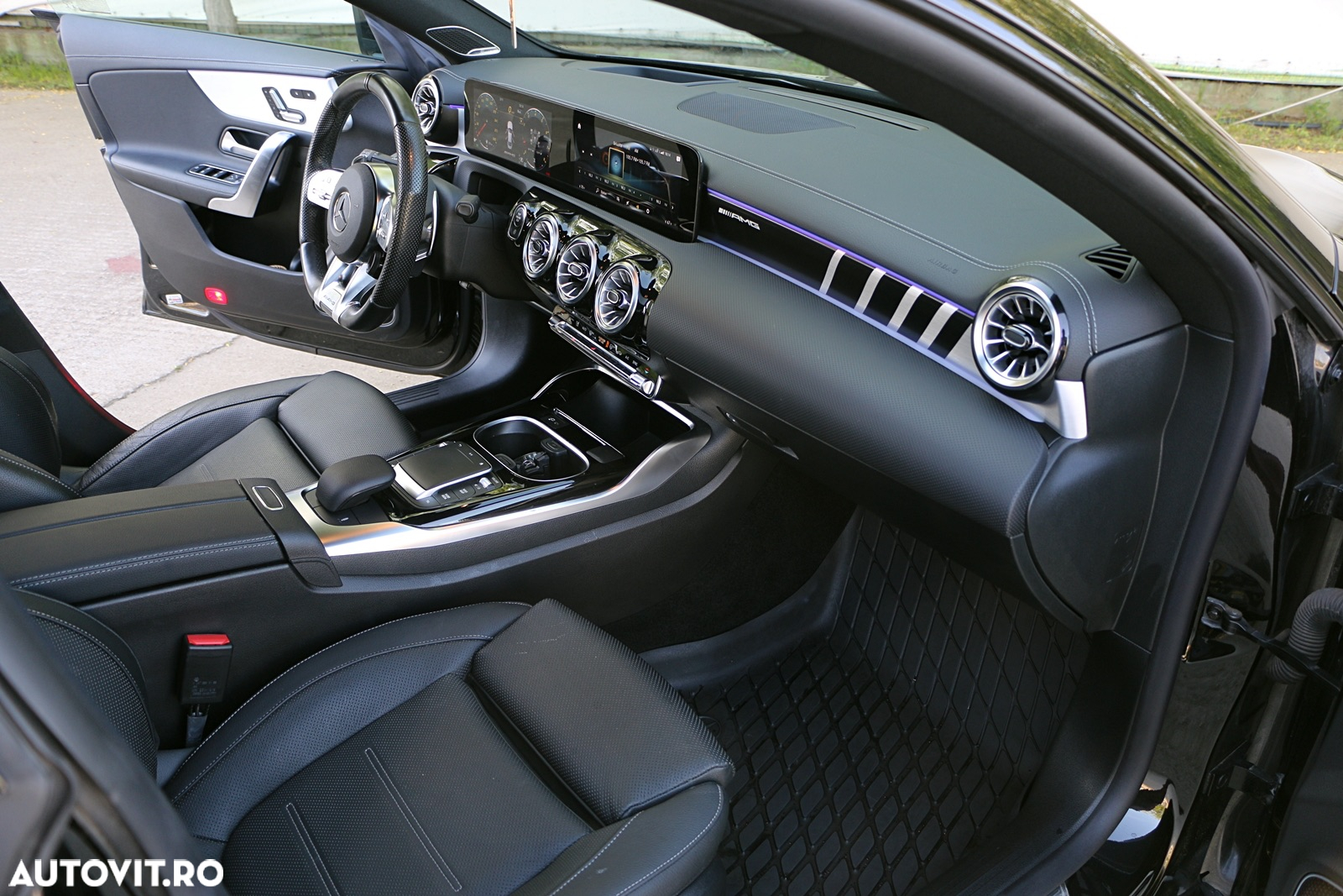 Mercedes-Benz CLA - 13