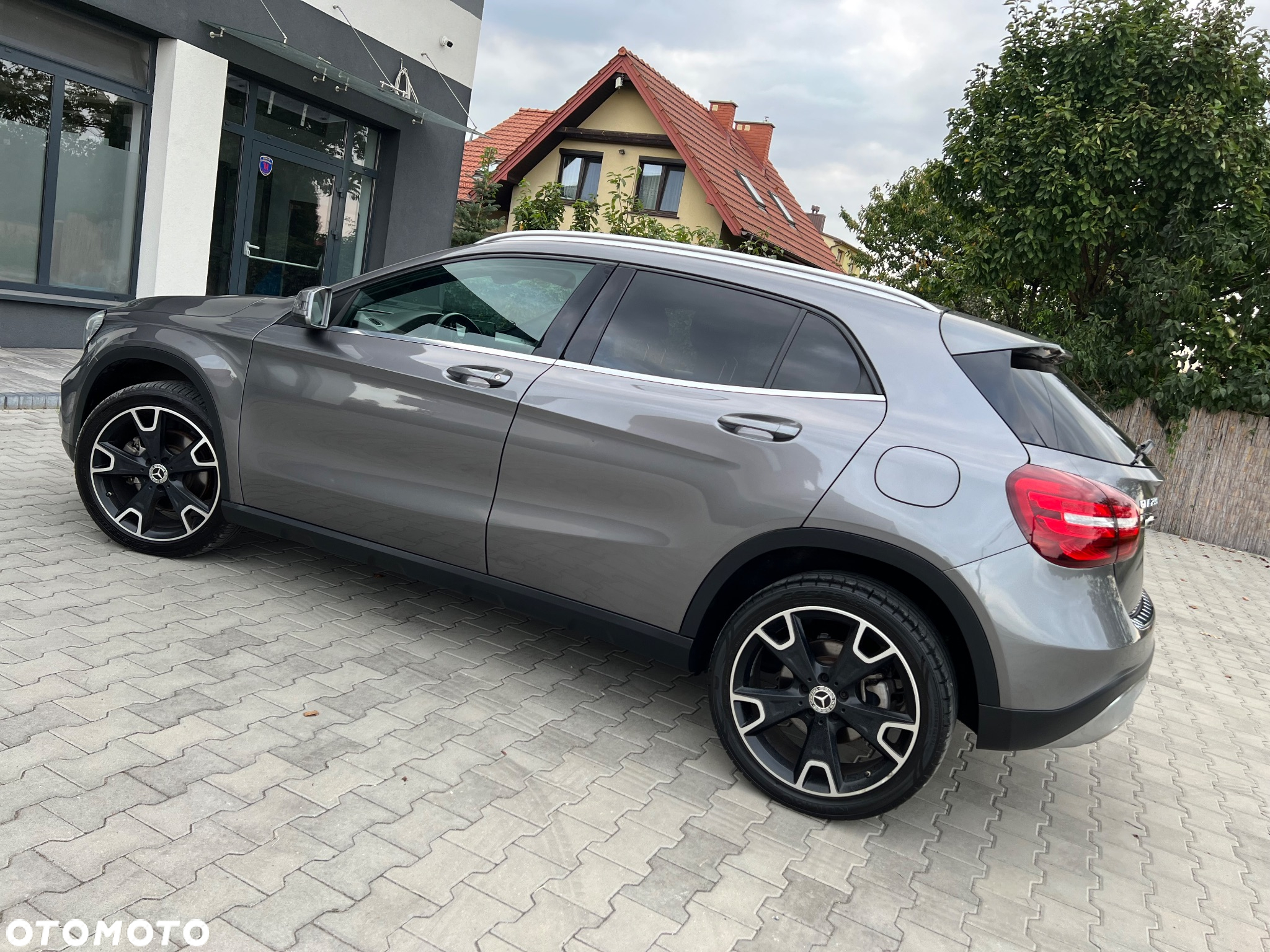 Mercedes-Benz GLA 250 7G-DCT AMG Line - 22
