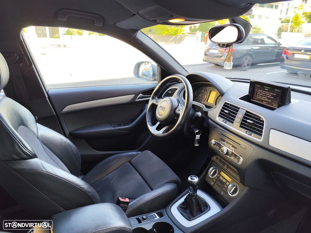 Audi Q3 2.0 TDI Business Line S-line - 14