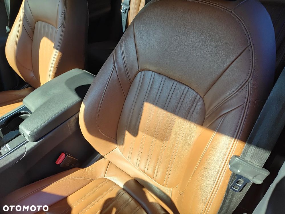 Jaguar F-Pace 20d AWD Pure - 15