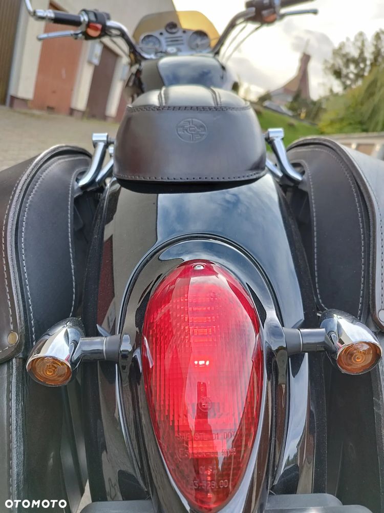 BMW R - 8