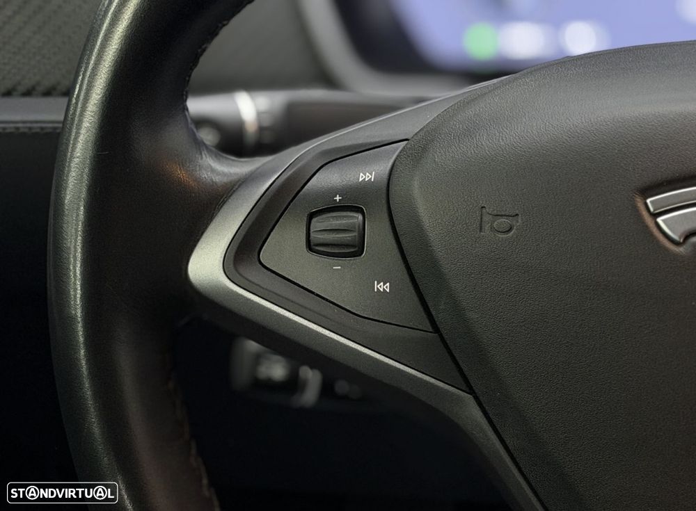 Tesla Model S Performance - 12