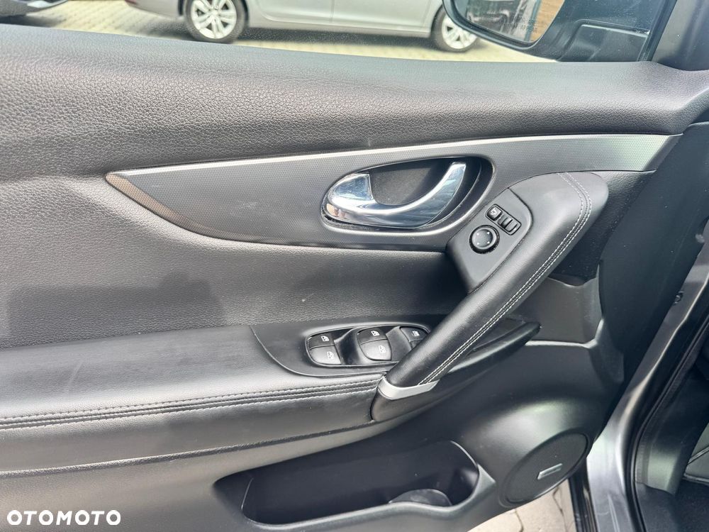 Nissan Qashqai - 16