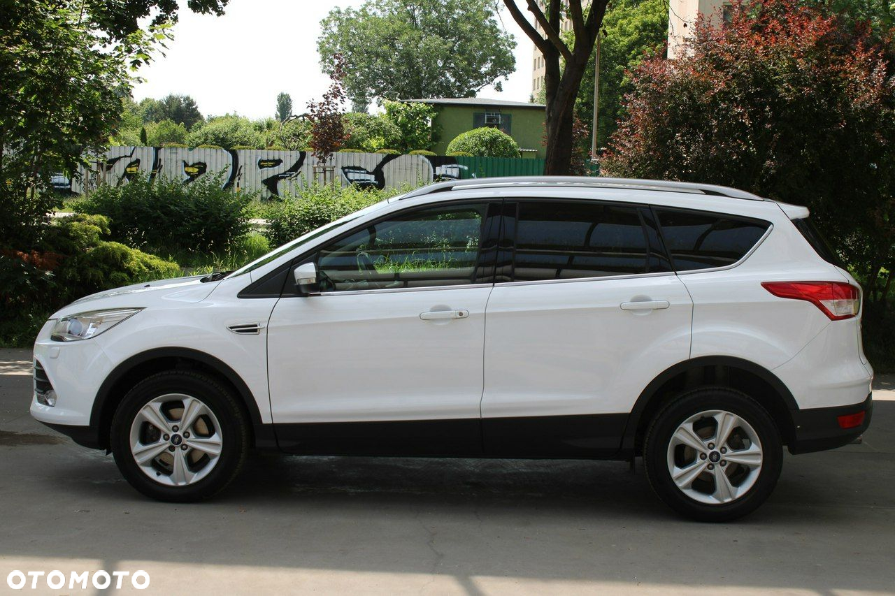 Ford Kuga 1.5 EcoBoost 2x4 Titanium - 5