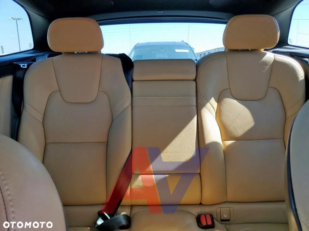 Volvo XC 60 T5 AWD Inscription - 9