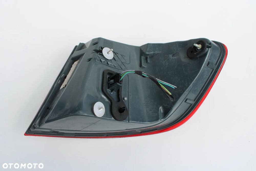 Lampa tylna prawa tył  prawy stan BDB OE BMW F10 2013r - 14