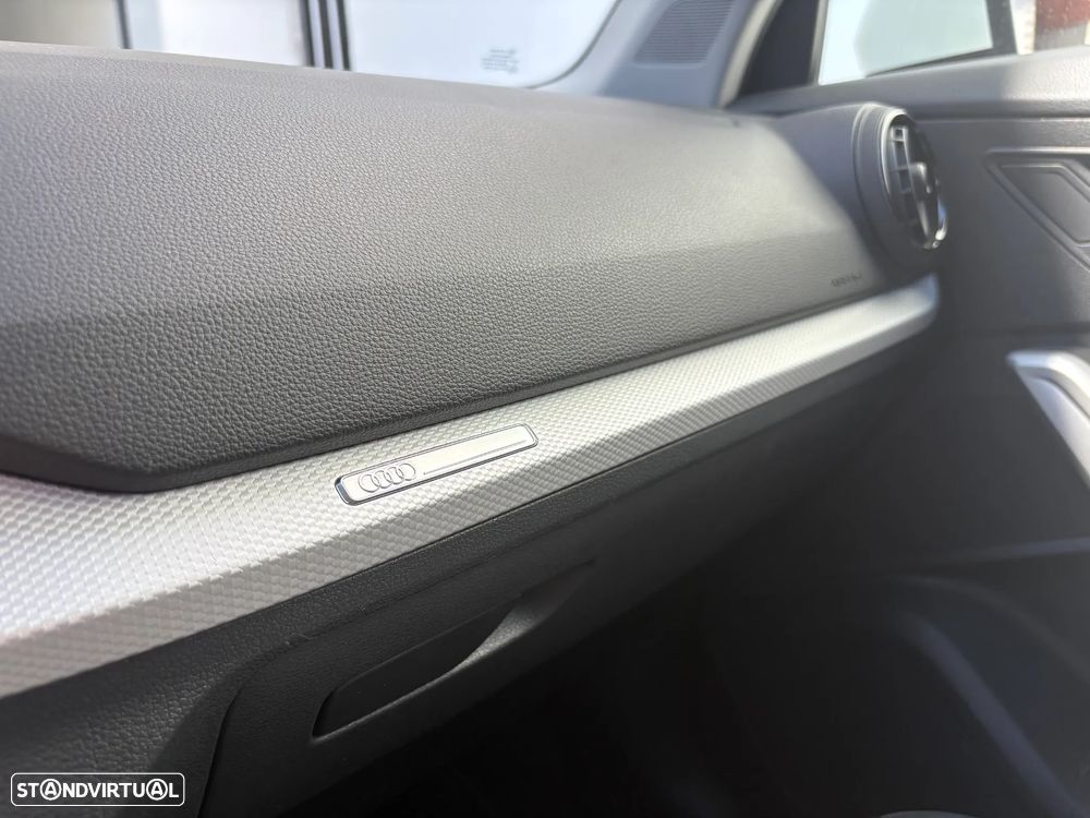 Audi Q2 1.6 TDI Design - 19
