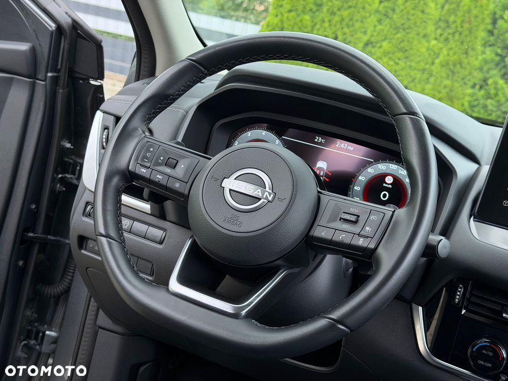 Nissan Qashqai 1.3 DIG-T DCT N-CONNECTA - 25