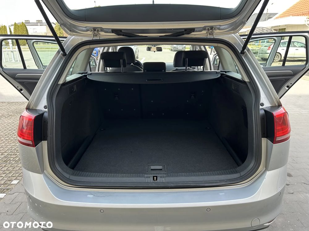 Volkswagen Golf - 13