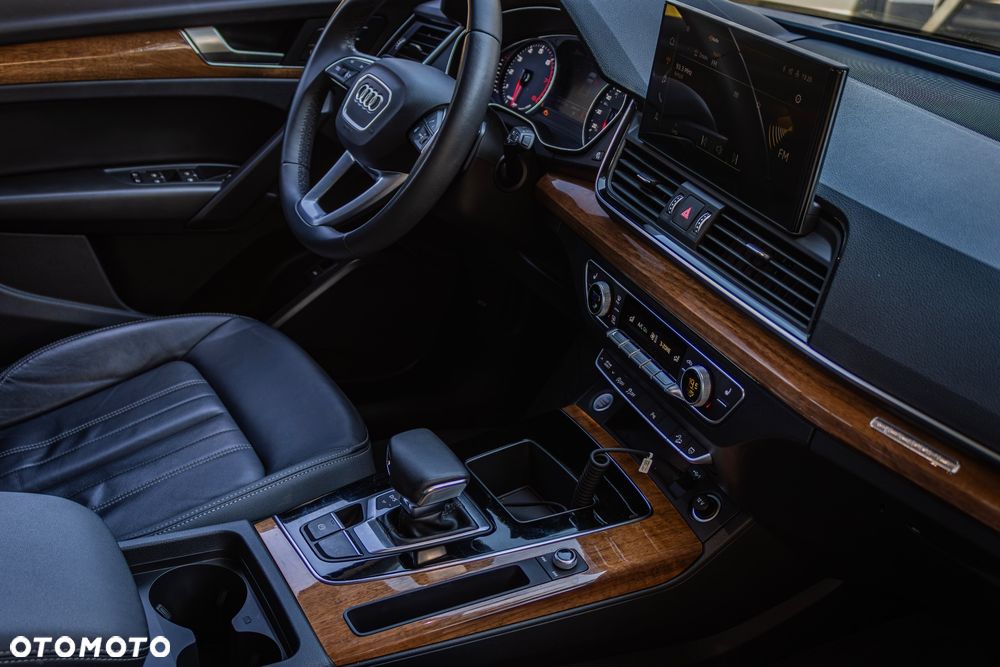 Audi Q5 TFSI 150 kW S tronic edition one mythosschwarz - 26