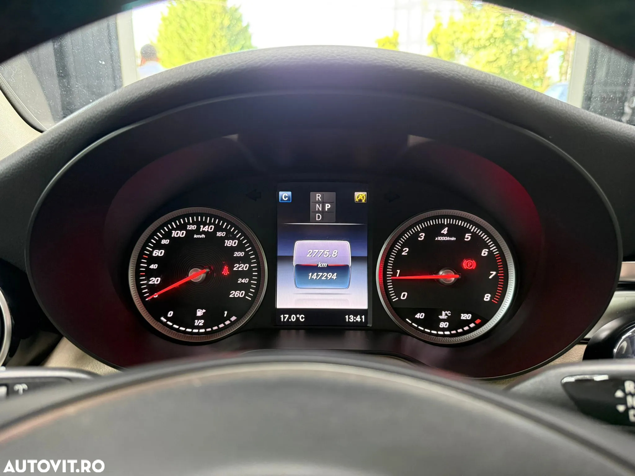 Mercedes-Benz GLC 250 4MATIC - 9