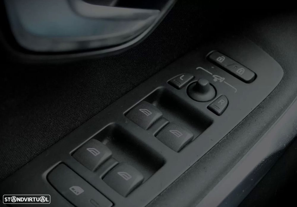 Volvo V40 1.6 D2 Momentum Eco - 17