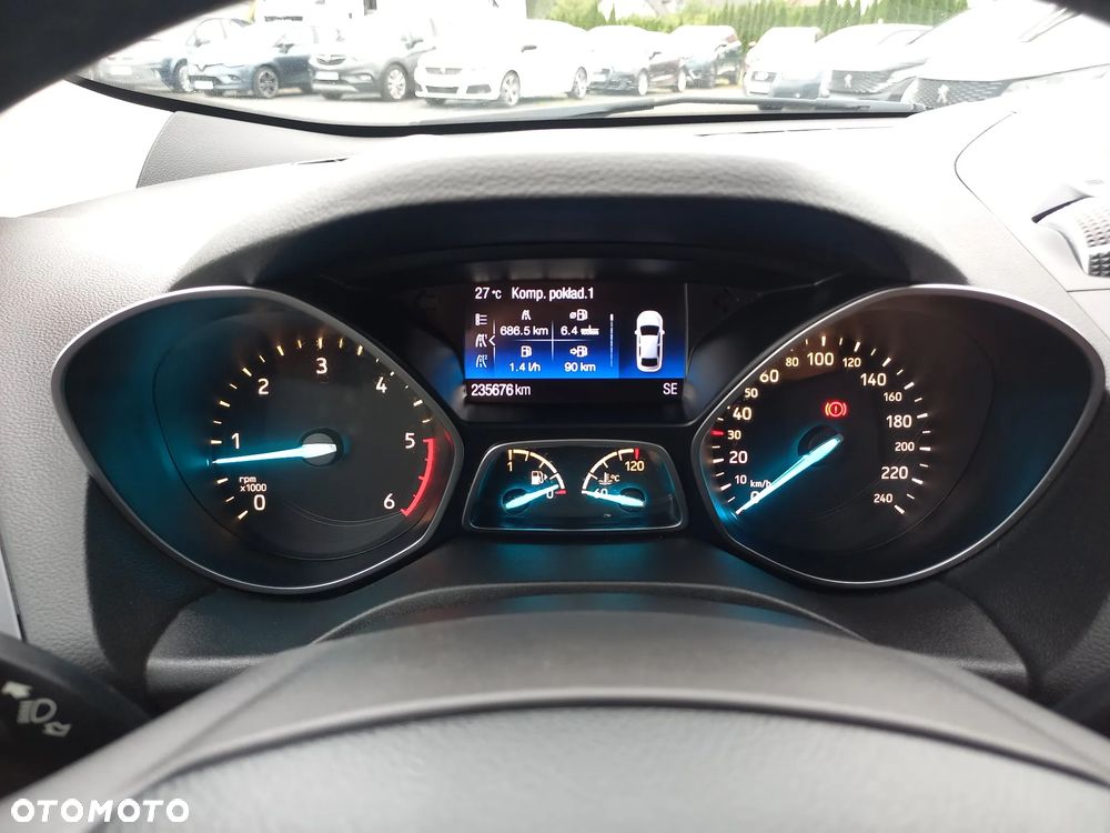 Ford Kuga 2.0 TDCi AWD Titanium - 23