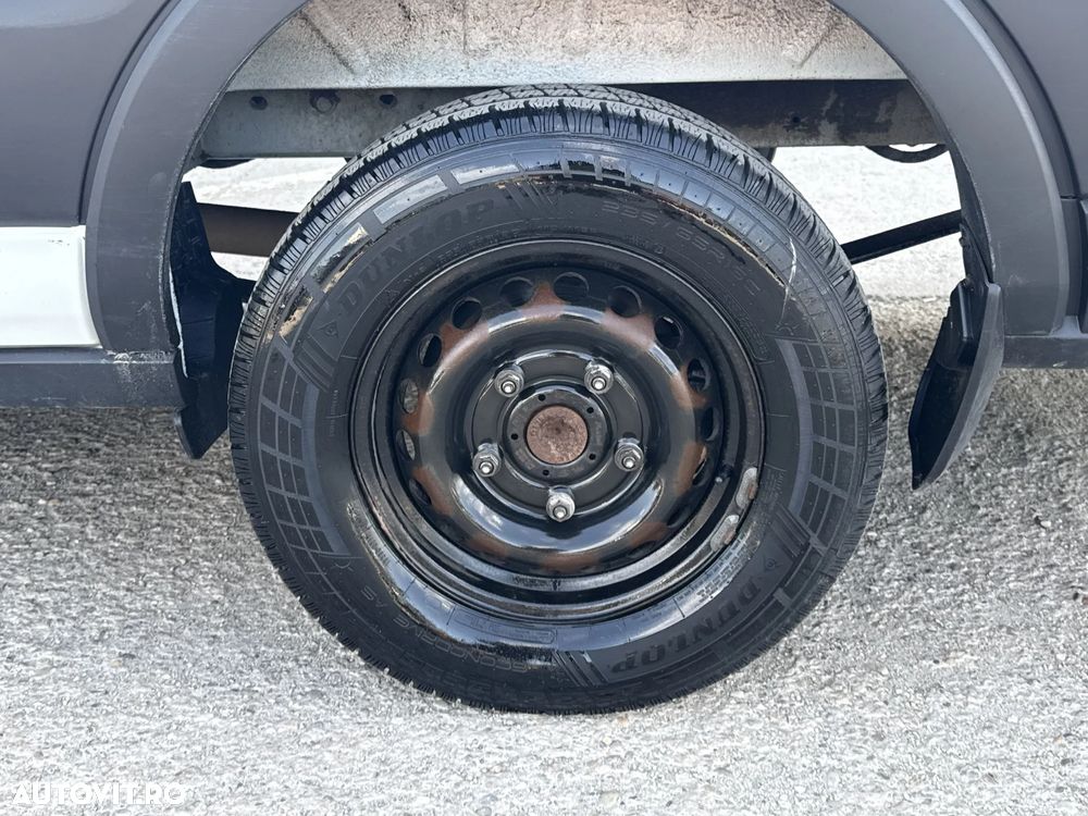 Ford Transit - 12