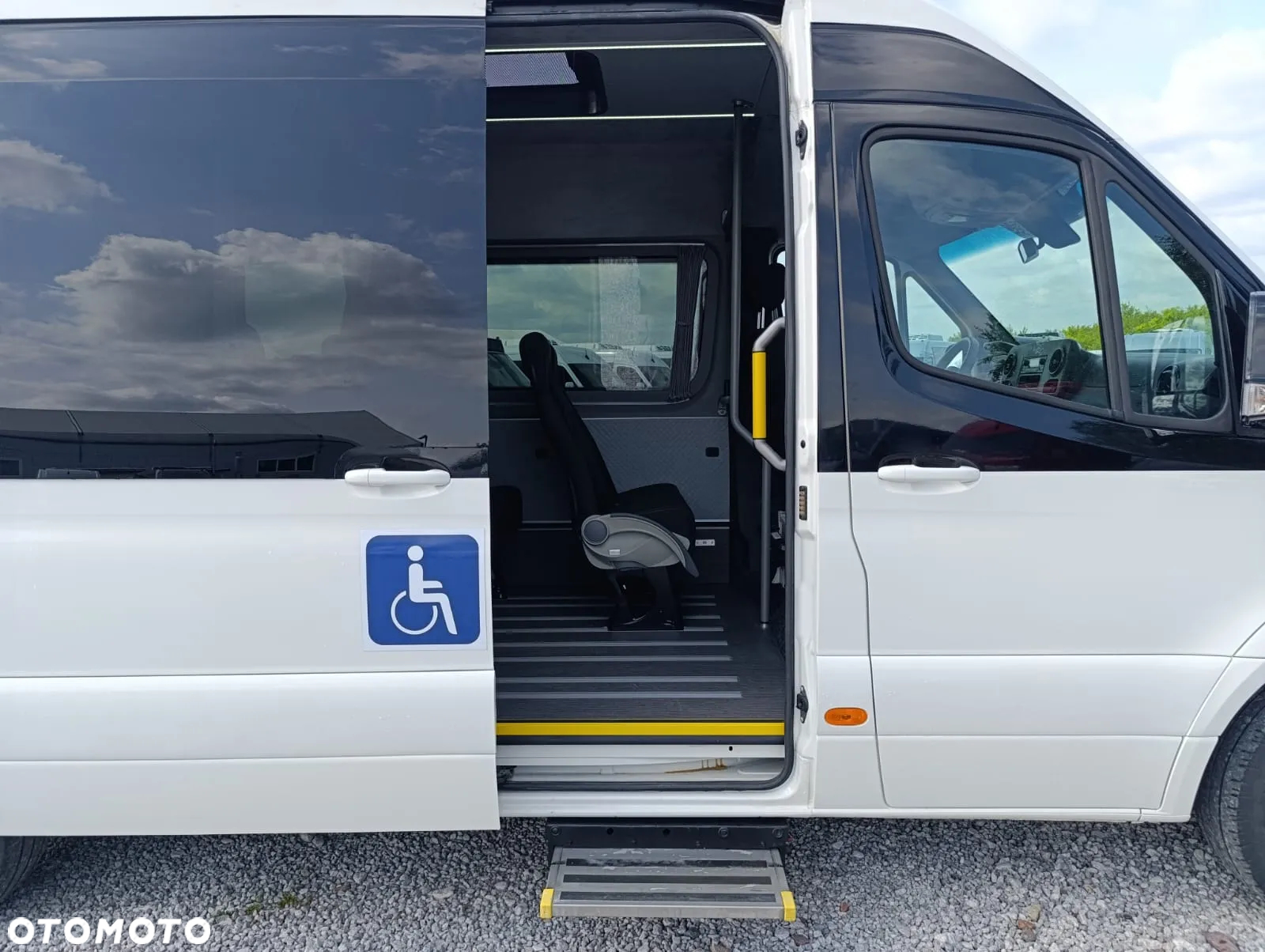 Mercedes-Benz eSprinter - 14