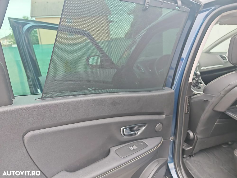 Renault Scenic - 17