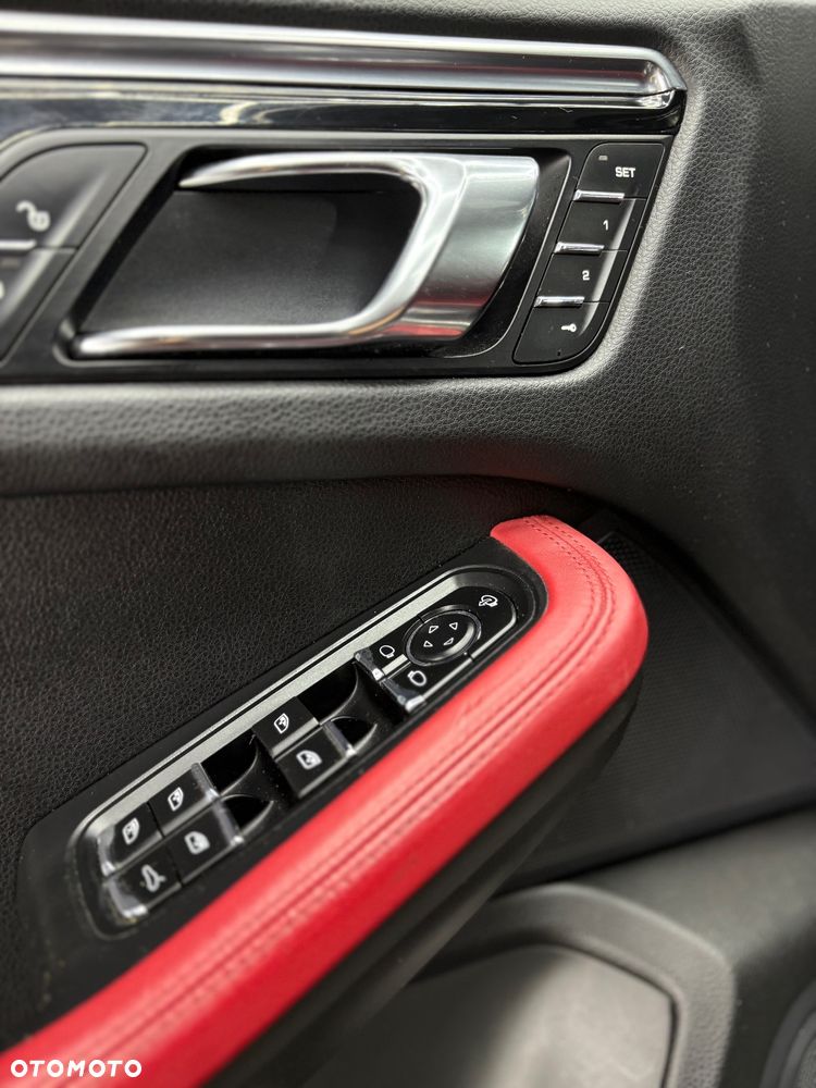 Porsche Macan S - 13