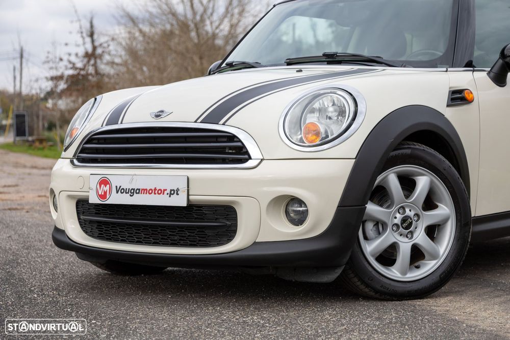 MINI 3 Portas One D - 9