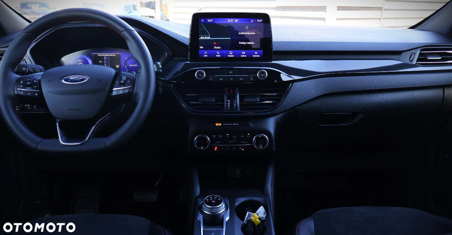 Ford Kuga - 12