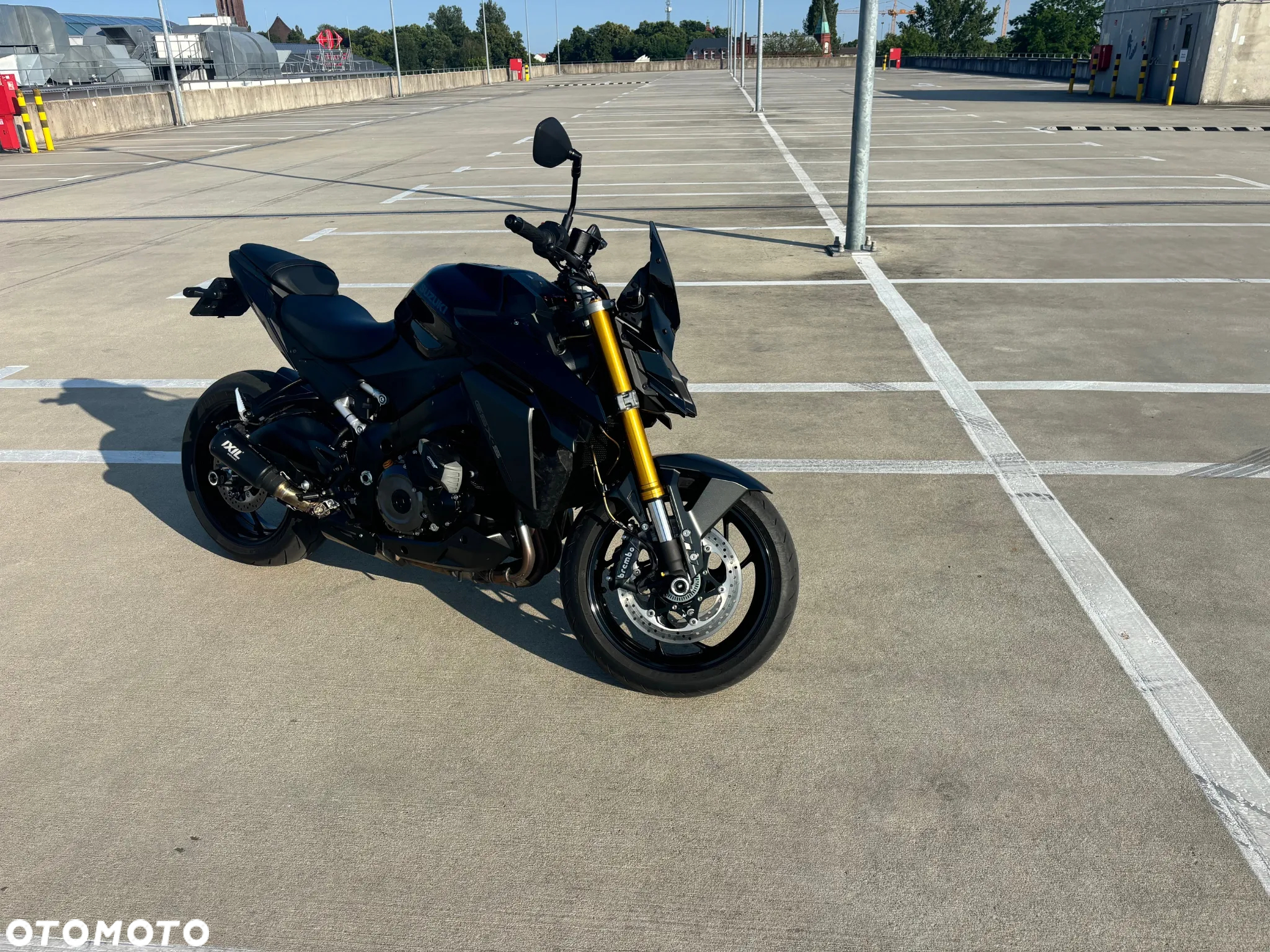 Suzuki GSX - 4