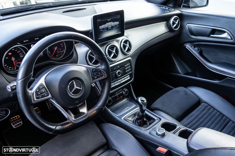Mercedes-Benz CLA 180 d AMG Line - 27